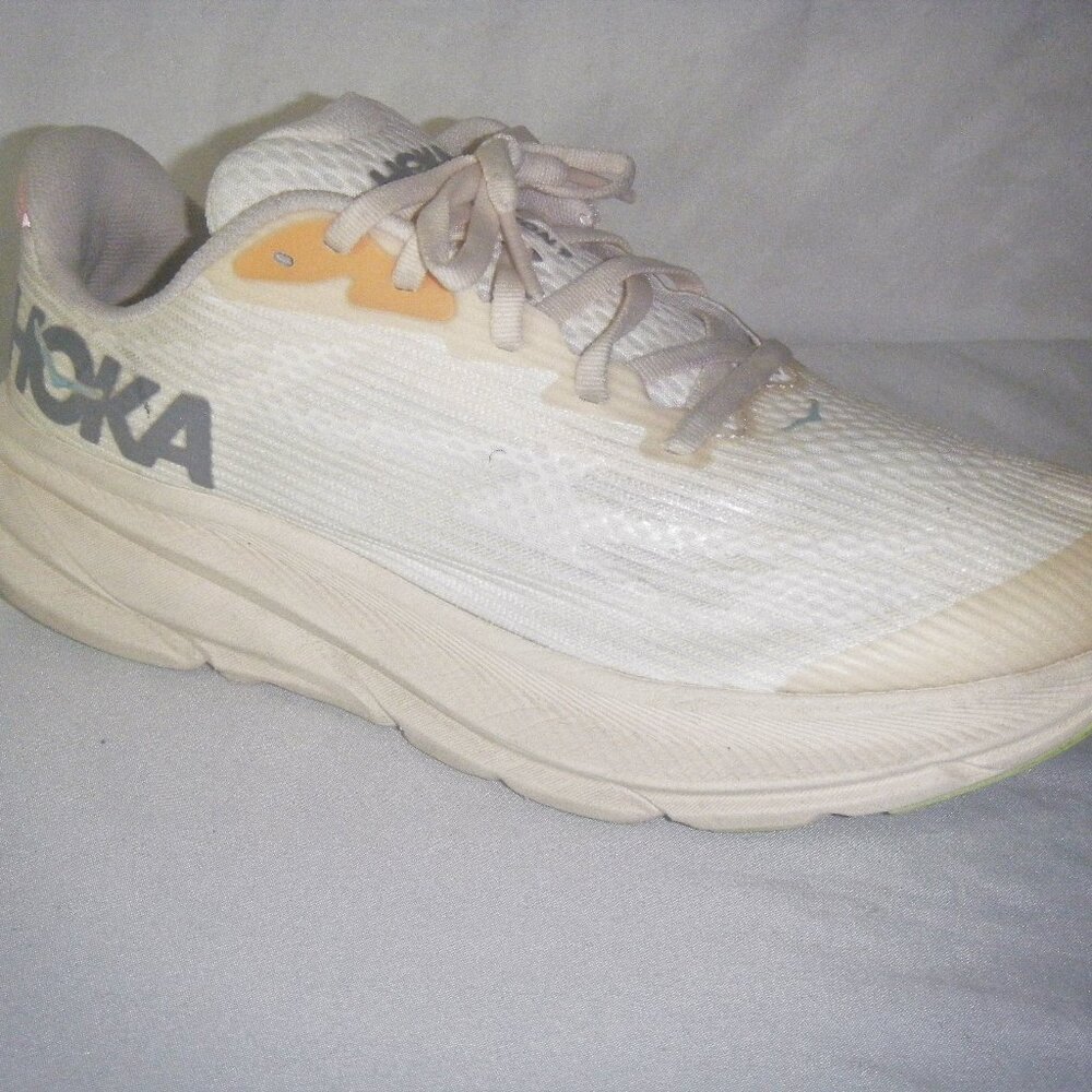 HOKA One One Clifton 9 Running Shoes